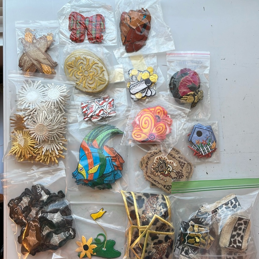 NWOT Assorted  iron on embroidery patches